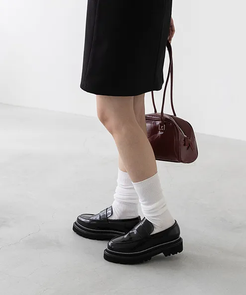 menue (メヌエ) スタッズ トラックソール 厚底ローファー