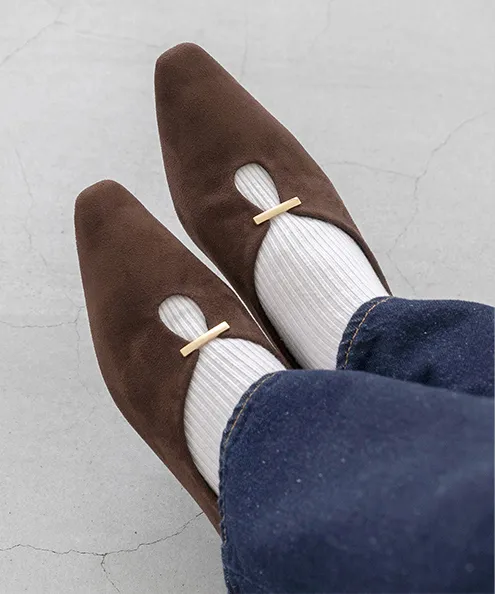 U字カット アクセントバー 2cmヒール 極やわパンプス 