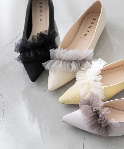 ポインテッドトゥ チュールフリルパンプス