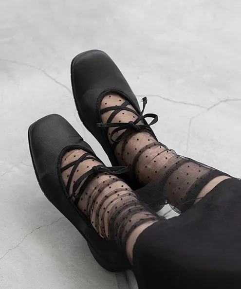 スクエアトゥ サテン バレエスニーカー 