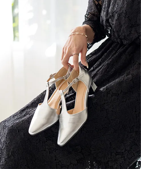 Tストラップ 変形ヒール パンプス