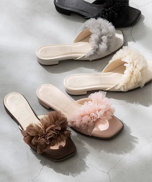 スクエアトゥ チュールフリル フラットサンダル